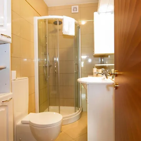 Beautiful In W/ Outdoor Swimming Pool, Sauna And 2 Bedrooms Portorož
