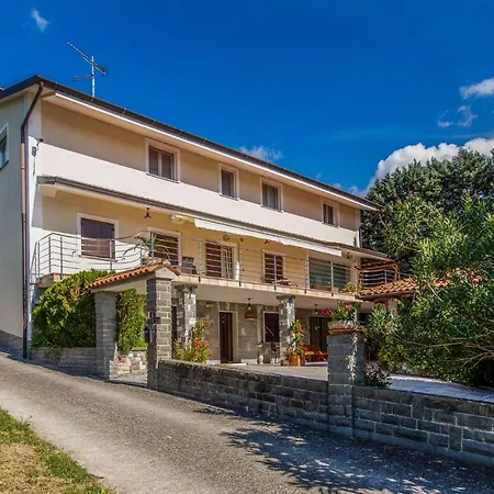 Beautiful In W/ Outdoor Swimming Pool, Sauna And 2 Bedrooms Apartmán *
